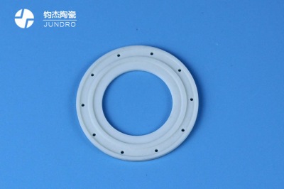 氧化鋁陶瓷有哪些特點以及應(yīng)用在何處 氧化鋁陶瓷有哪些特點以及應(yīng)用在何處