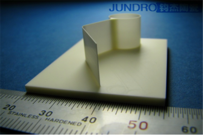 氧化鋁陶瓷和氧化鋯陶瓷有什么區別 氧化鋁陶瓷和氧化鋯陶瓷有什么區別