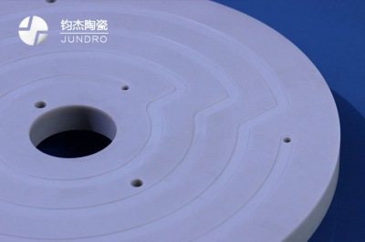 半導體陶瓷零部件:卡脖子的核心環節 半導體陶瓷零部件:卡脖子的核心環節